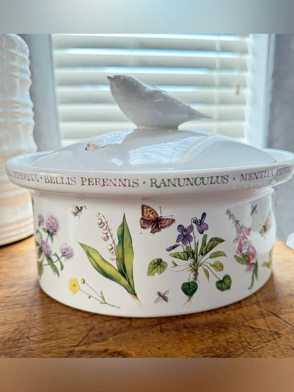 Vintage Marjolein Bastin Wildflower Meadow 2-Quart Oval Covered Casserole Dish